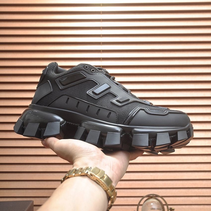 Pra*a casual shoes
